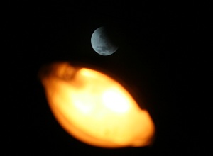 moon eclipse 2014 april15 Patagonia 0323 hrs robin linhope willson