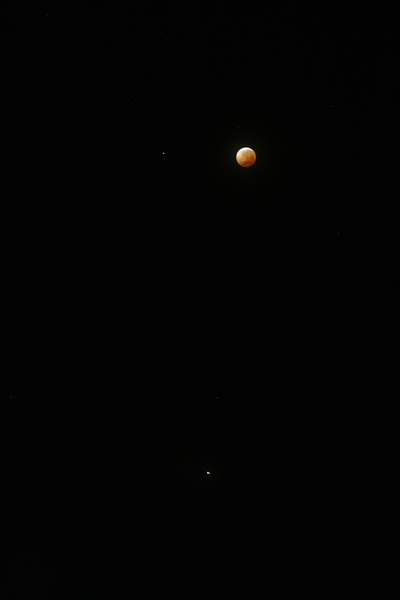 moon eclipse 2014 april15 patagonia 0517 hrs robin linhope willson